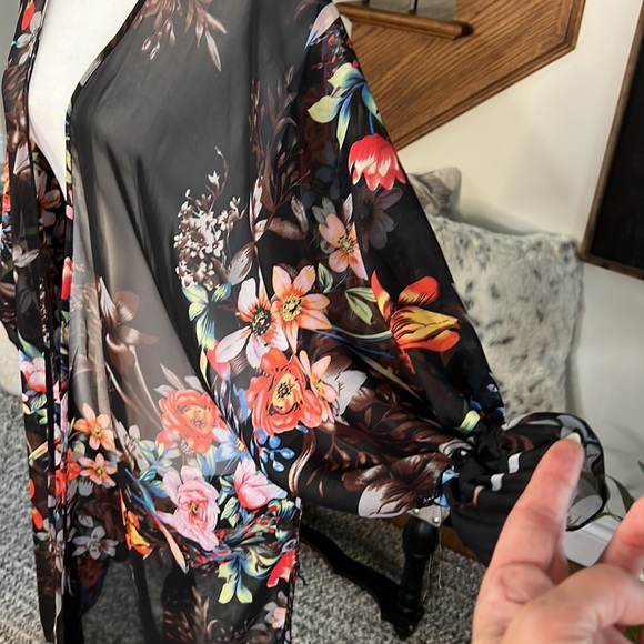 One size floral duster - Picture 2 of 3